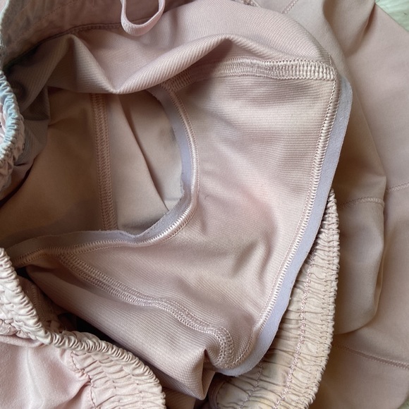 RARE Lululemon Hotty Hot Shorts *Long 4" - Picture 9 of 11